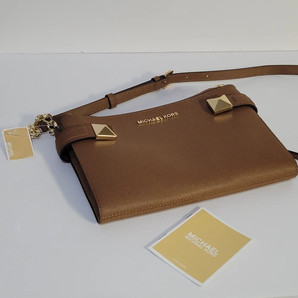 Micheal Kors Karla Crossbody - Picture 5 of 13